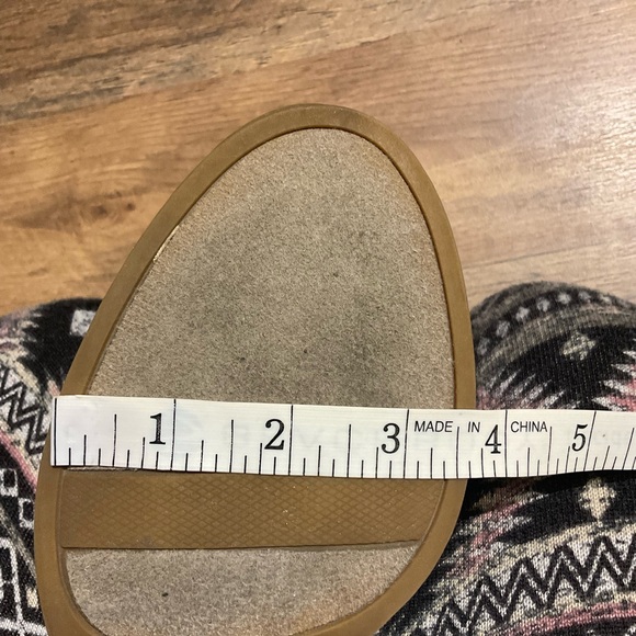 Dr. Scholl’s Booties w/ heel Size 10 - Picture 15 of 16